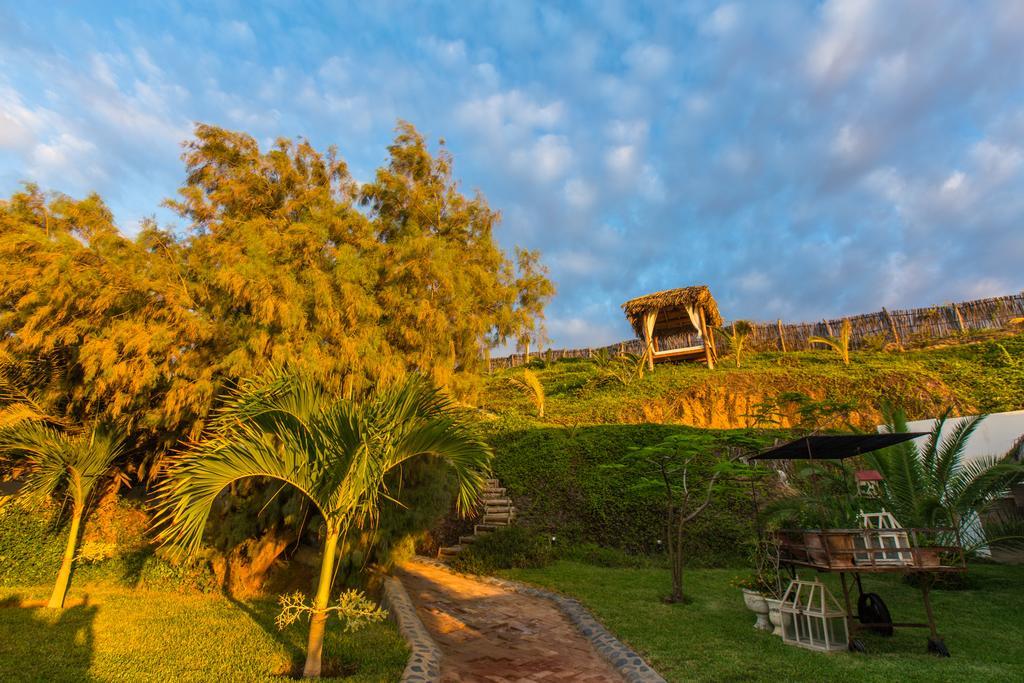 Villas Del Mar Mancora Exterior photo